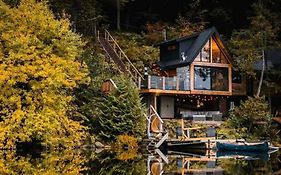 The Water'S Edge * * Unique Muskoka Treehouse * *